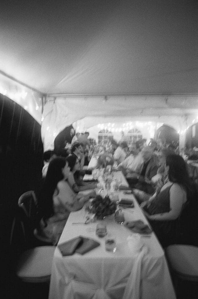 Intimate wedding dinner at Un Momento Bromont in Quebec