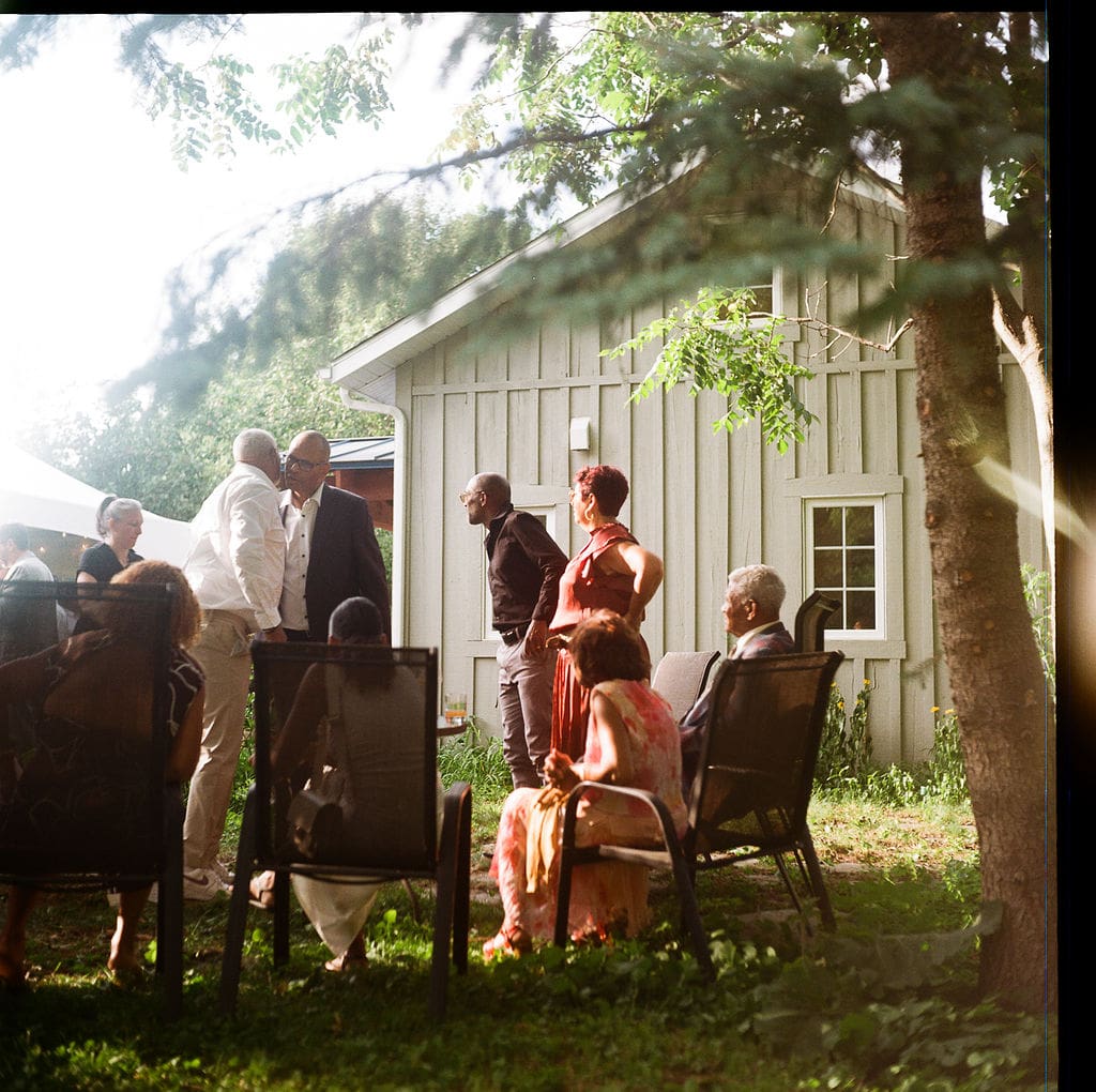 Intimate wedding dinner at Un Momento Bromont in Quebec