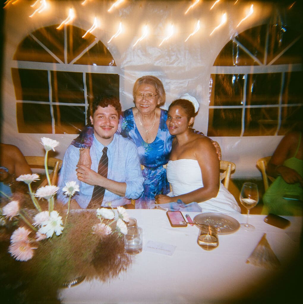 Intimate wedding dinner at Un Momento Bromont in Quebec