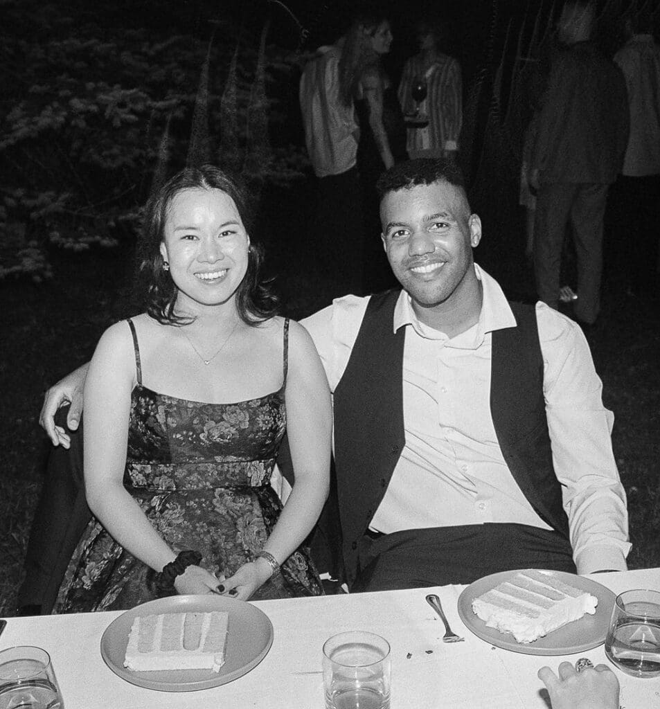 Intimate wedding dinner at Un Momento Bromont in Quebec