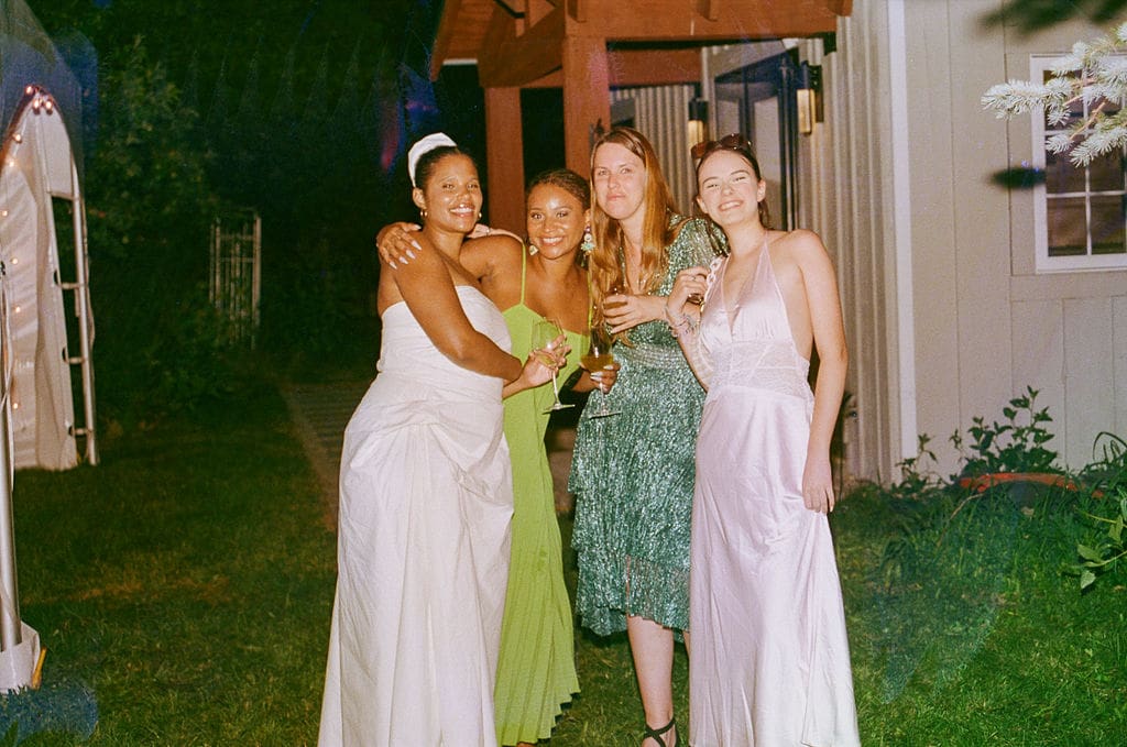 Intimate wedding dinner at Un Momento Bromont in Quebec